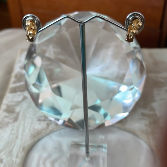 Virgin Mary/Our Lady of Guadalupe Earrings - Picture 2 of 7